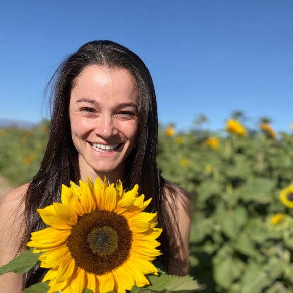 Meet your Posher, Lauren - Picture 1 of 1